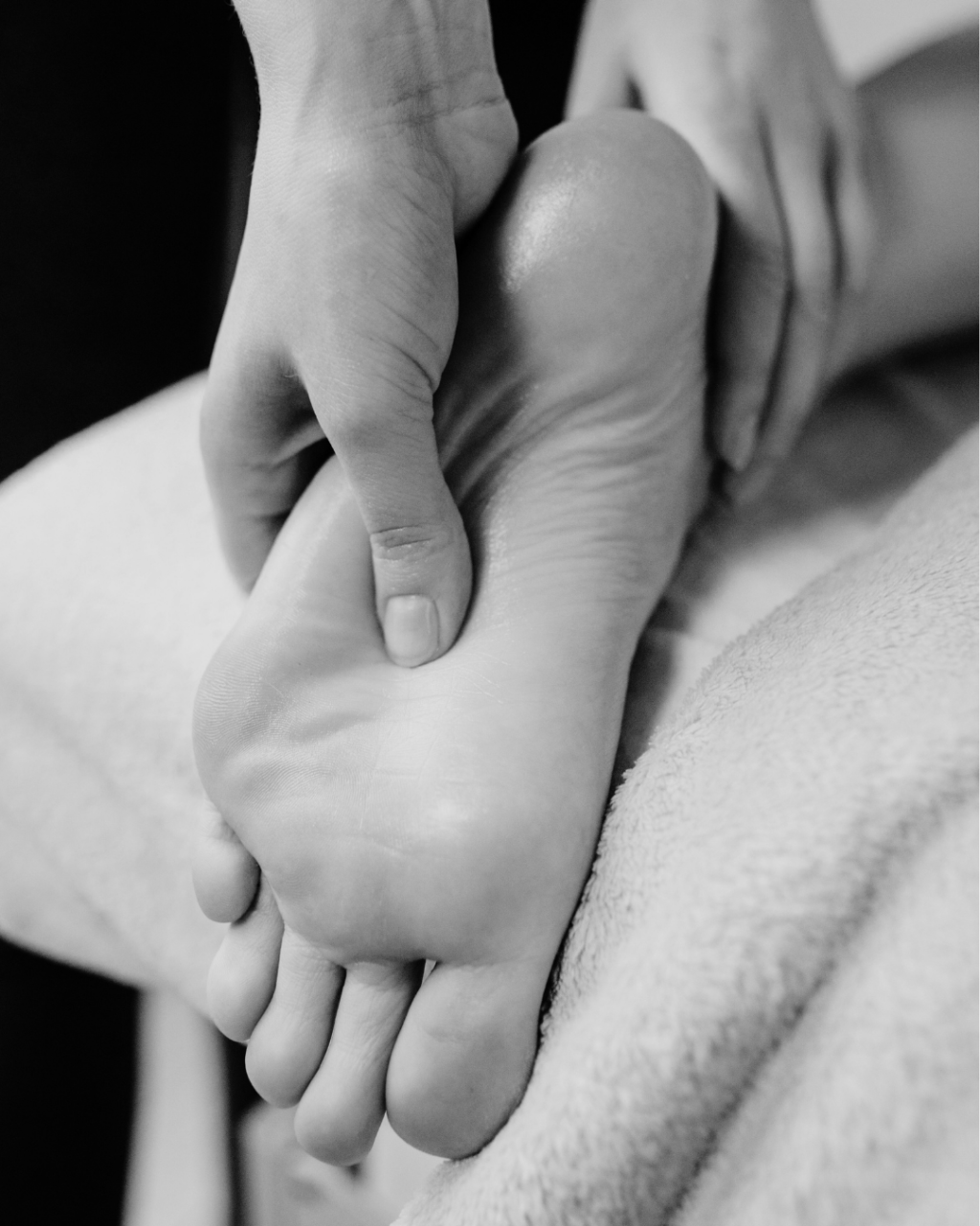 Available Appointments Beauty Business Instagram Post-3